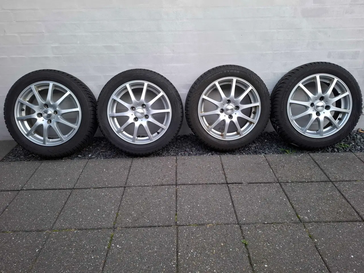 Billede 2 - Nokian dæk vinter Dezerit Alu 15 Fælge 