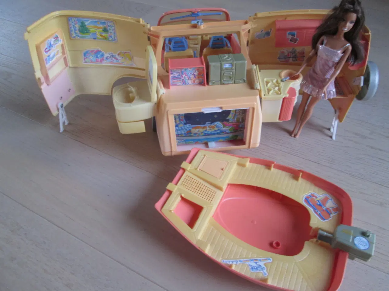 Billede 2 - Barbie Camper - Barbie dukke
