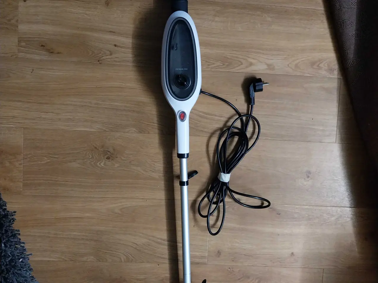 Billede 5 - Quigg damprenser til gulvtæppe 