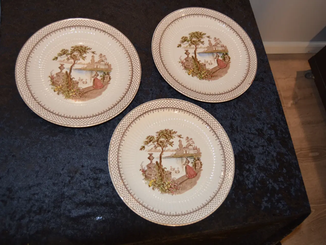 Billede 1 - Antikke frokost-tallerkner. - (Vintage - 1950)