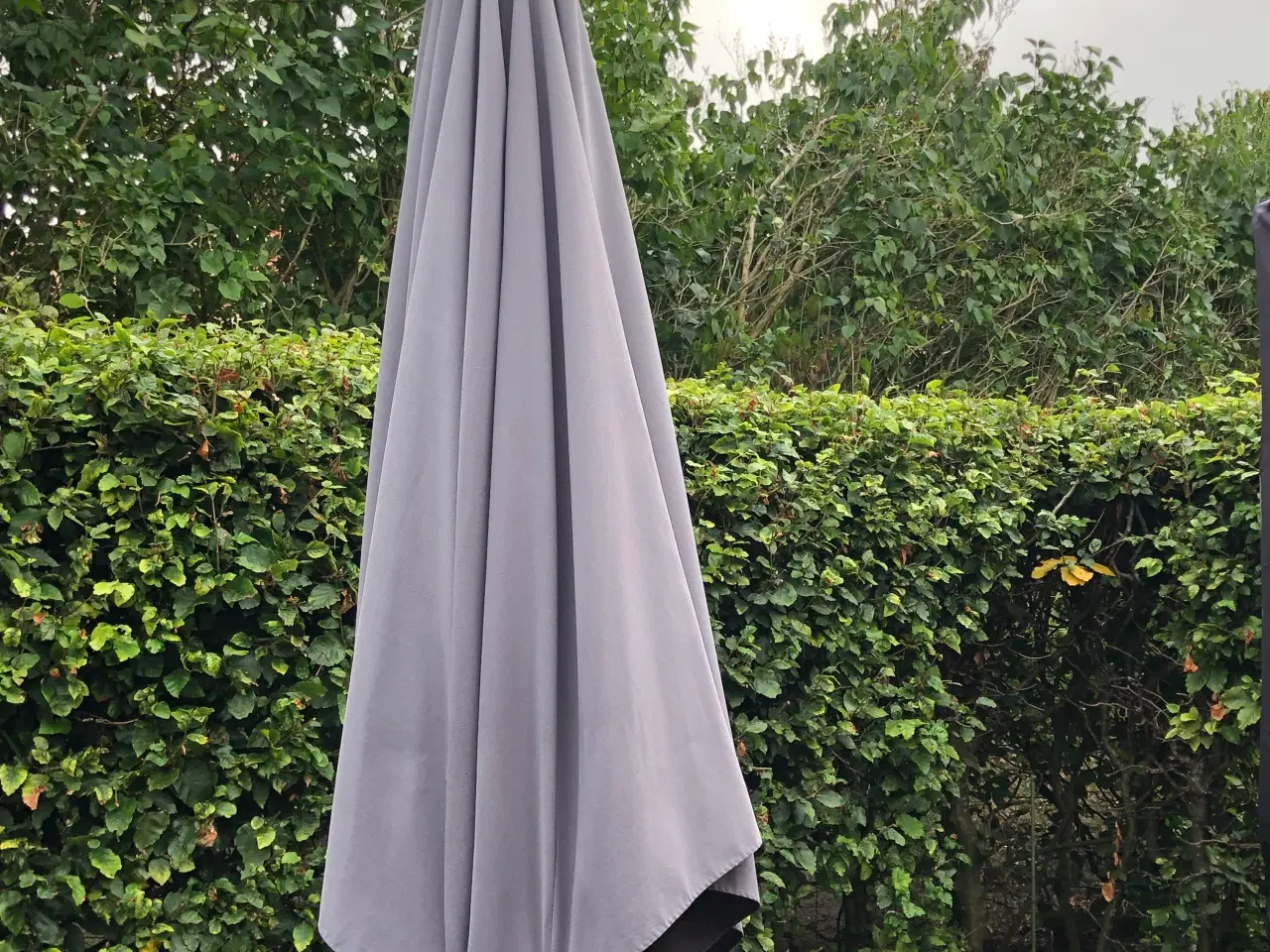 Billede 3 - Solcelle parasol med granitfod