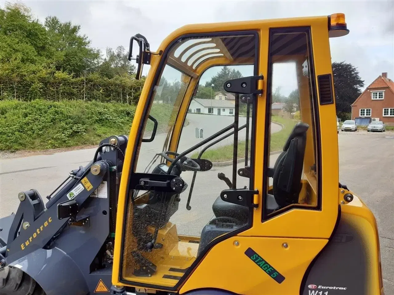 Billede 6 - Eurotrac W11 med lang arm, førerhus, skovl og gafler
