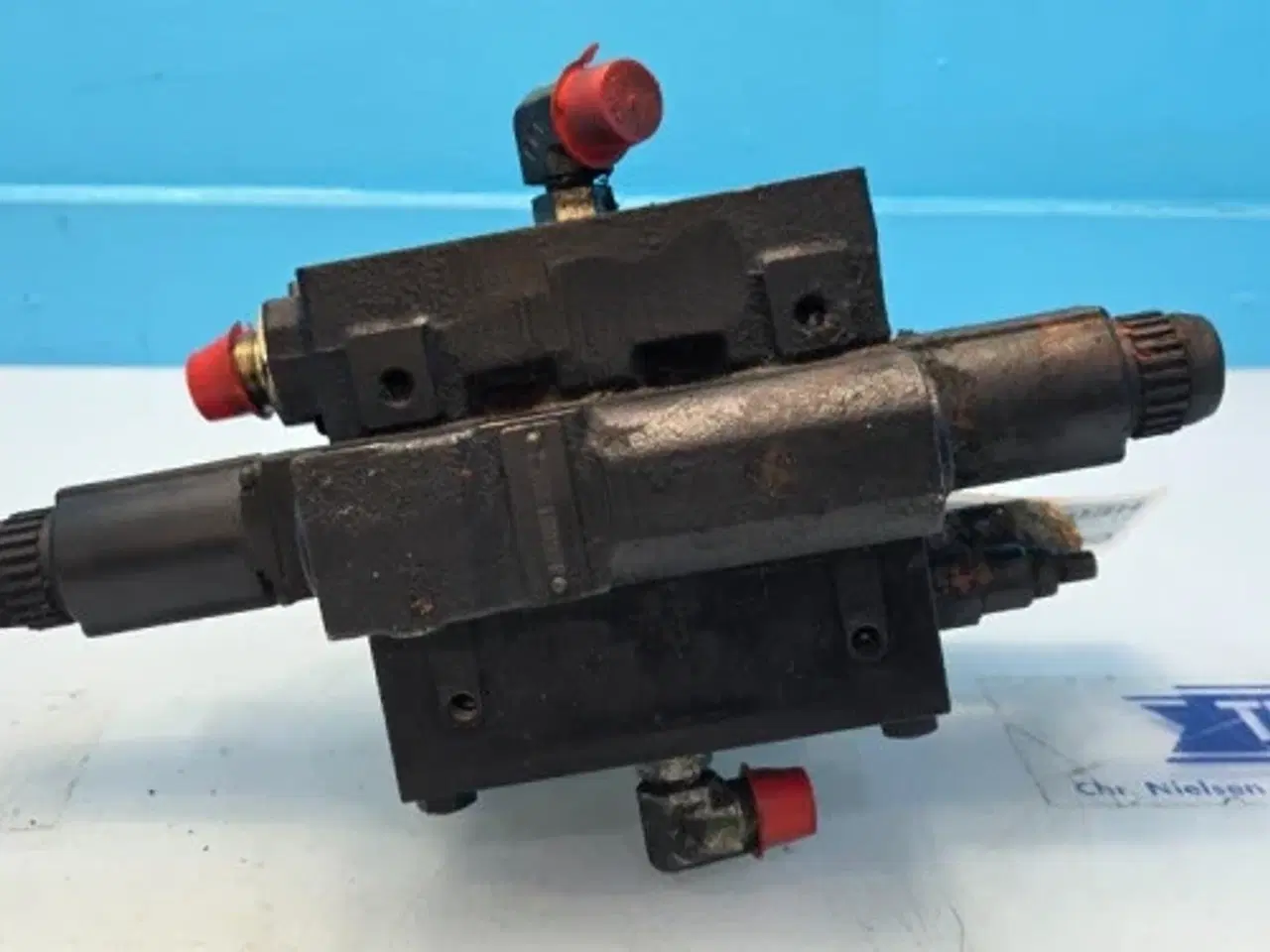 Billede 5 - New Holland CR9.90 Hydraulikventil 87313989