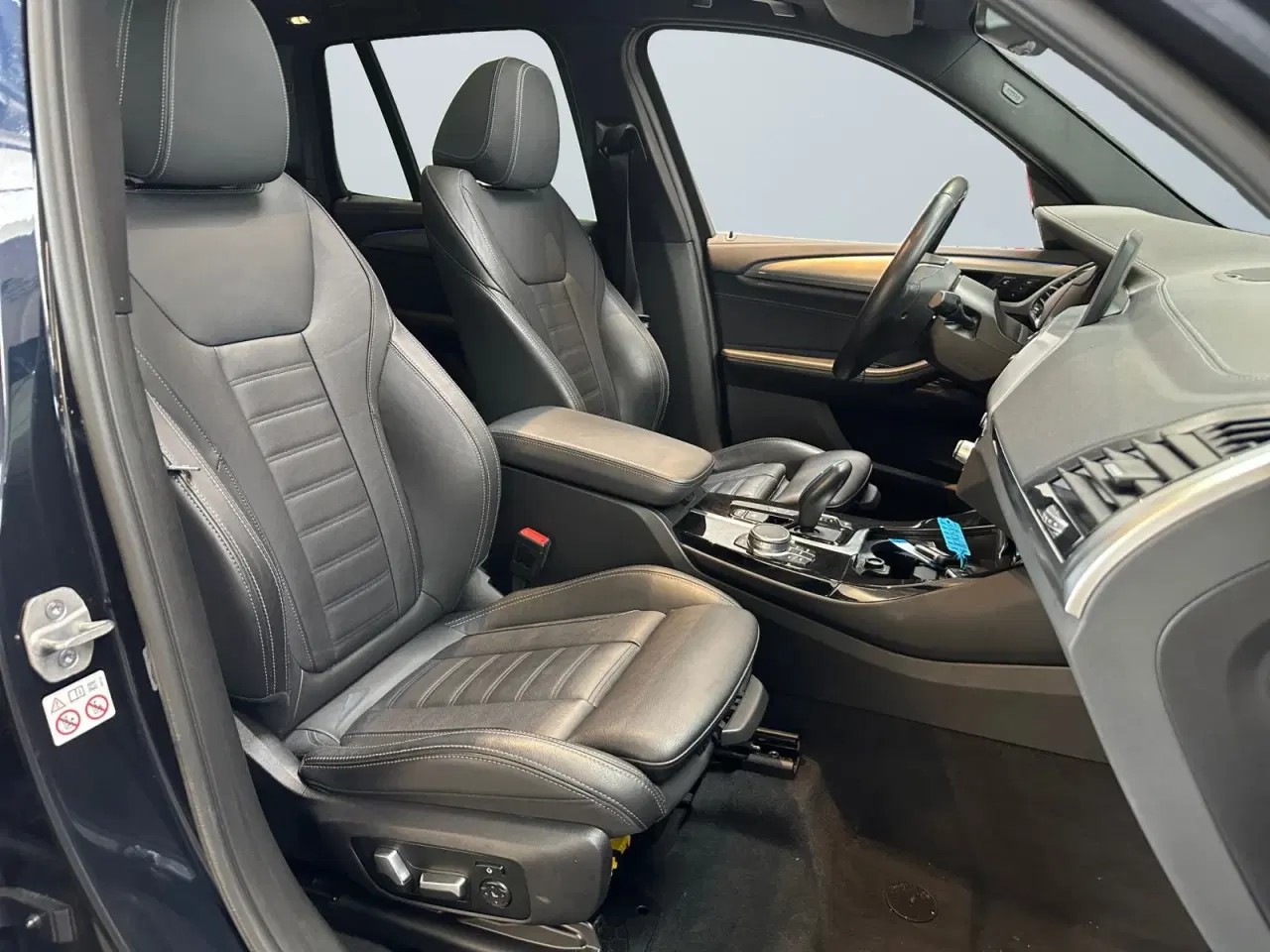 Billede 15 - BMW iX3  Charged Impressive