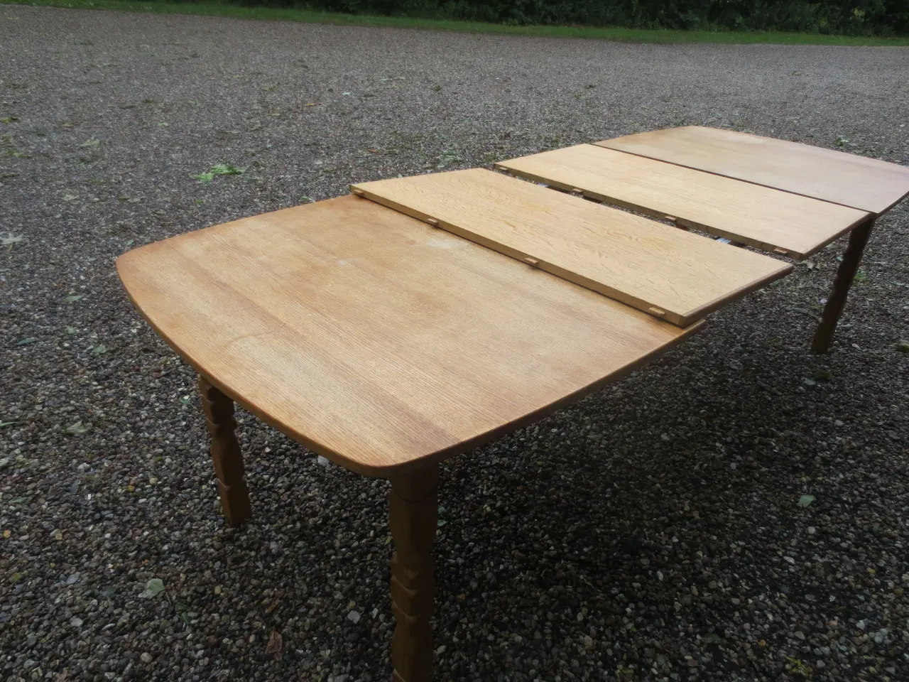 Billede 4 - 1 stk Spisebord i Egetræ med 2 Plader 