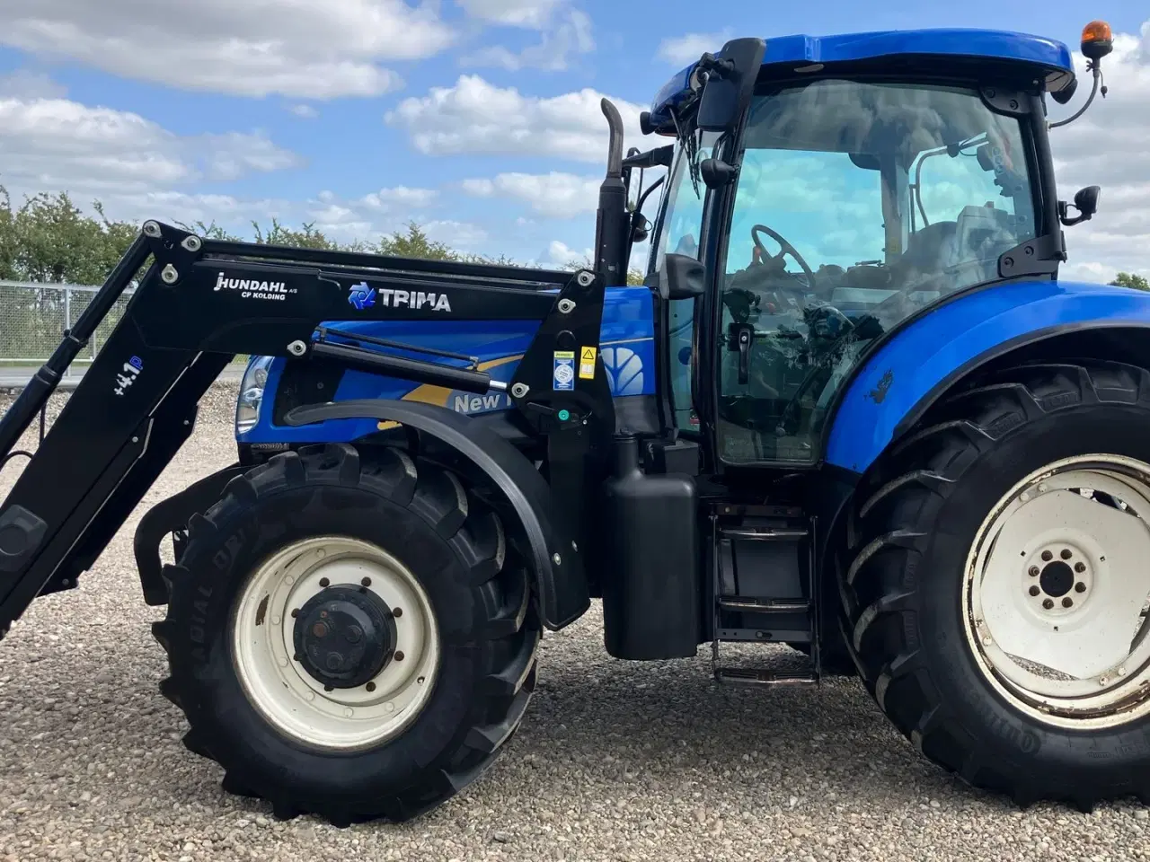 Billede 8 - New Holland T 6030 DK ELITE MED LÆSSER elektrisk joystik