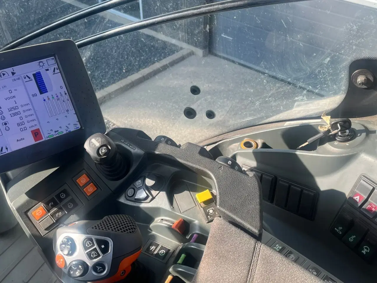Billede 8 - CLAAS Axion 940 VASK SELV TILBUD i uge 41 CMatic med frontlift