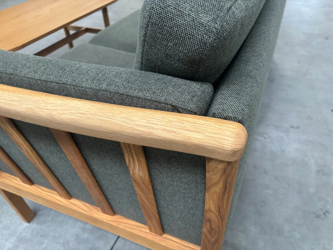 Billede 8 - Sofa med sofabord