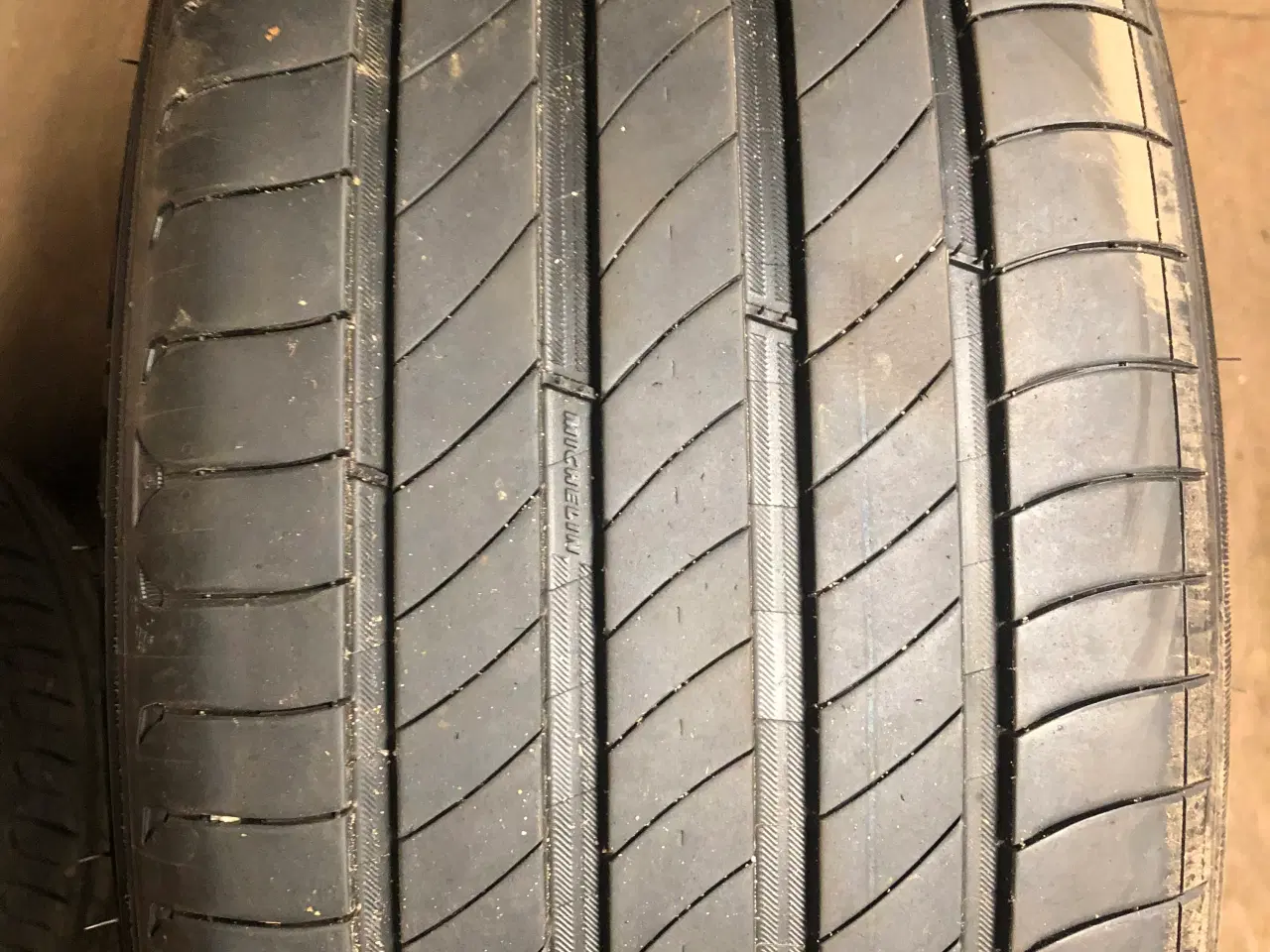 Billede 4 - Sommerdæk 18” Michelin