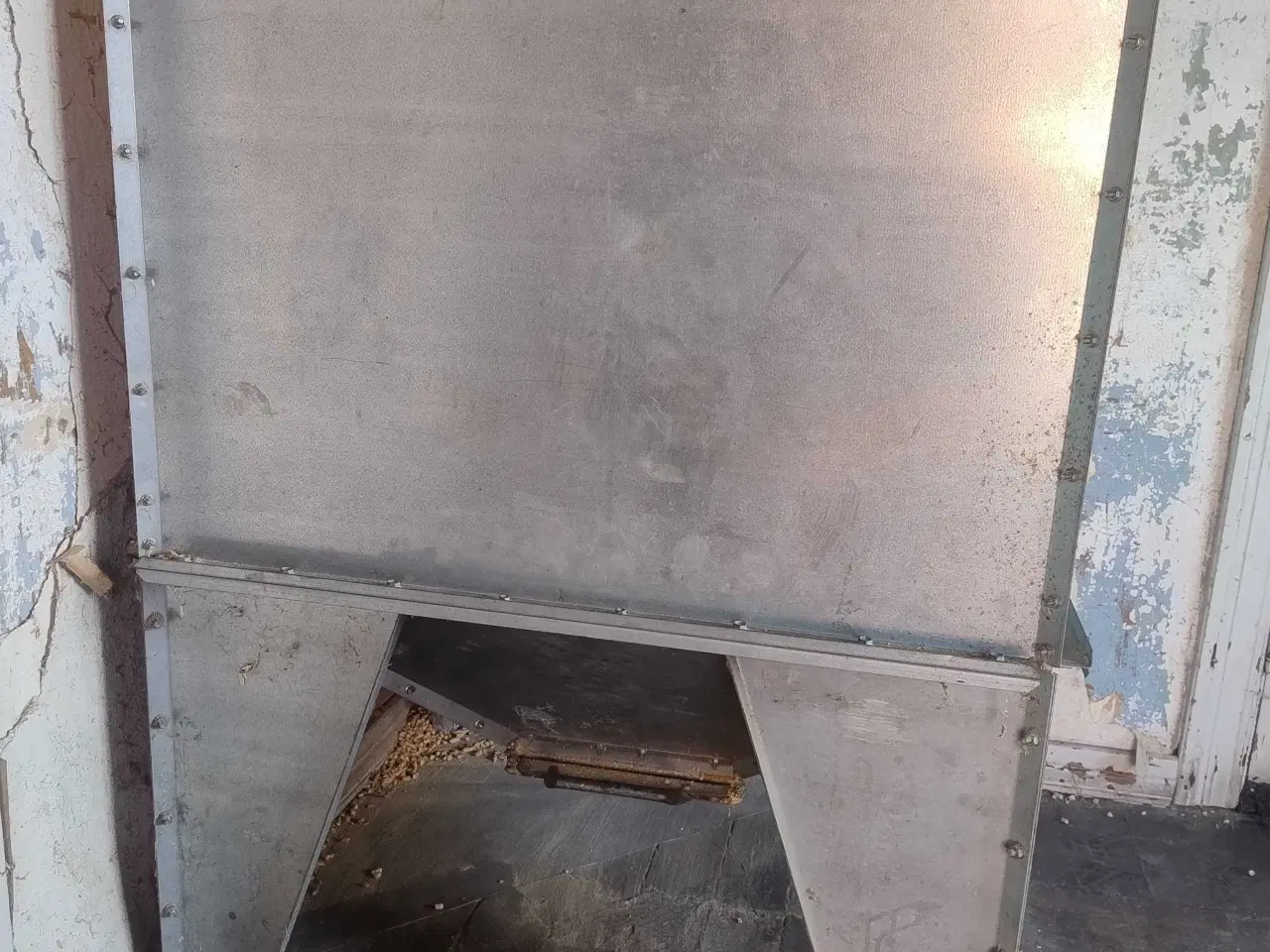 Billede 2 - Stålsilo anvendt til træpiller 