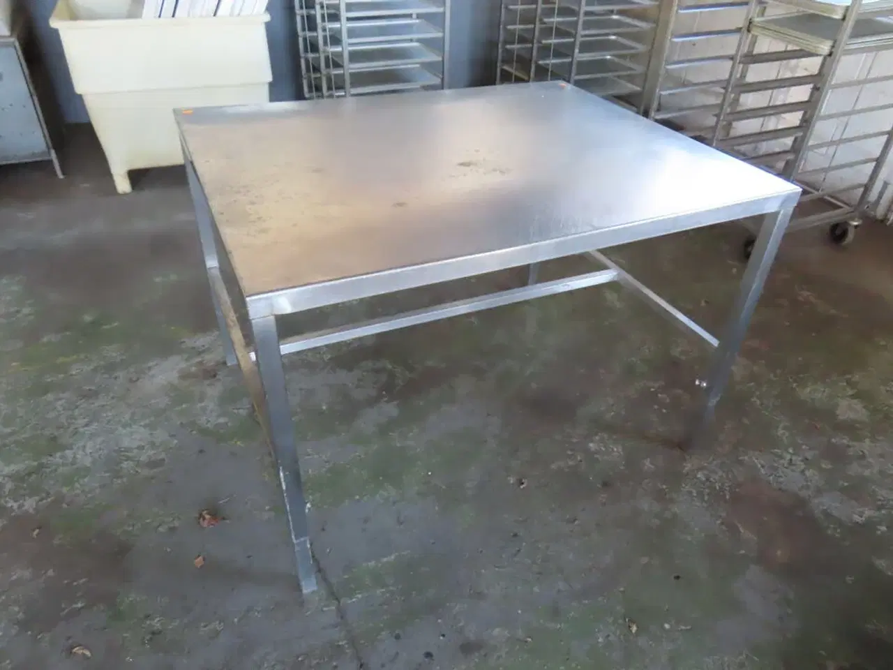 Billede 2 - Industrikøkken stålbord