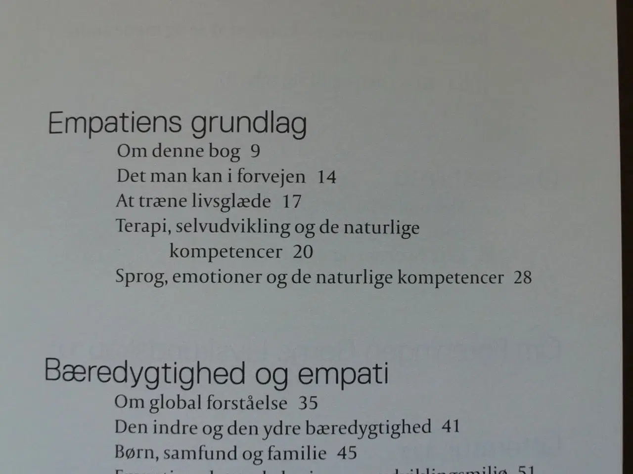 Billede 2 - empati det der holder verden sammen, af helle jens