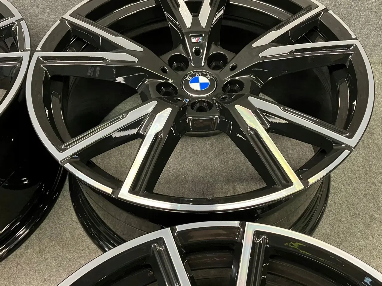 Billede 4 - ALUFÆLGE BMW 2 G42 893M 19"