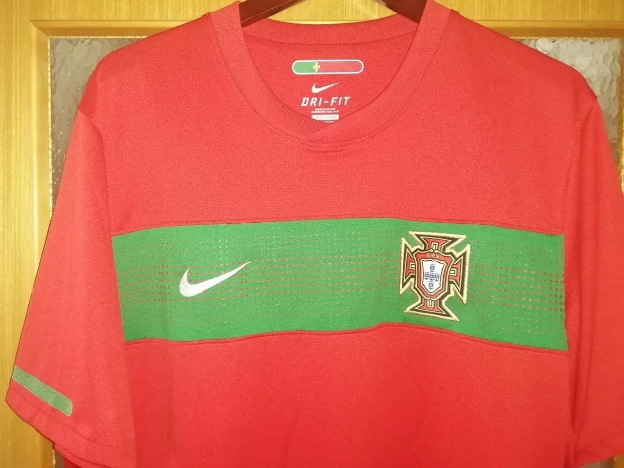 Billede 1 - FODBOLDTRØJE, NY, PORTUGAL HOME 2010-11, XL