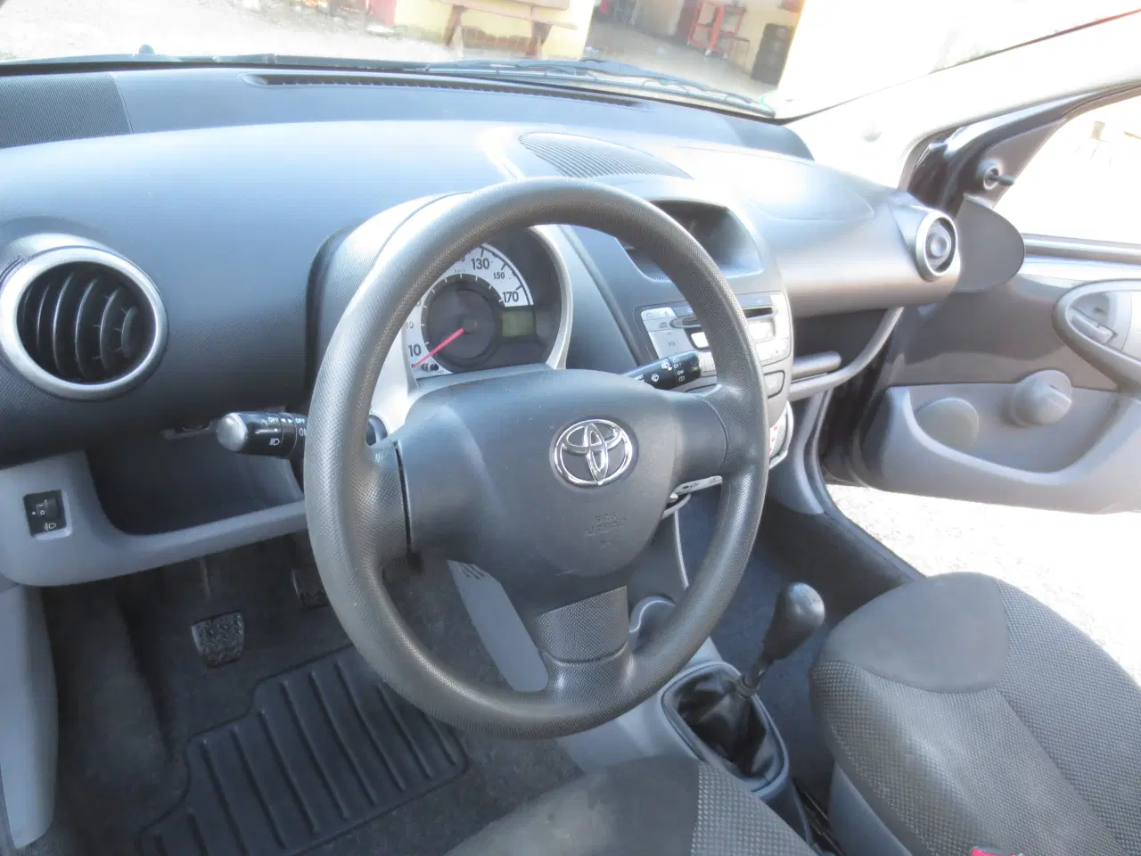 Billede 14 - Toyota Aygo  1.0 i Årg 11.  Synet i 25
