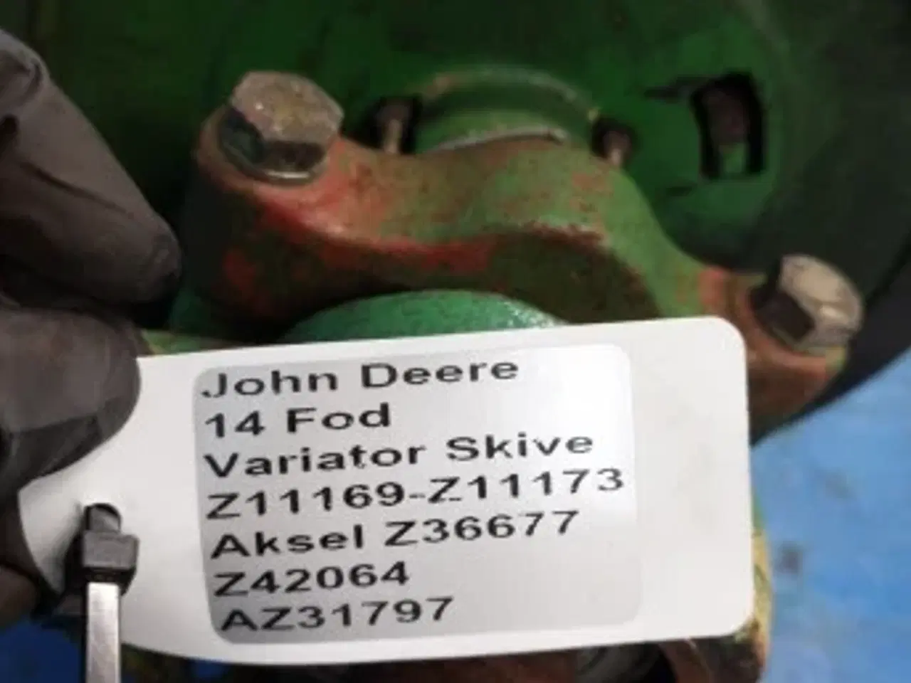 Billede 2 - John Deere 1000 14 Fod V-skive og aksel Z11169