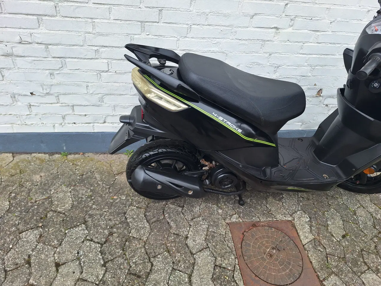Billede 5 - Vga explora 30 scooter fra år 2017  Med stik 