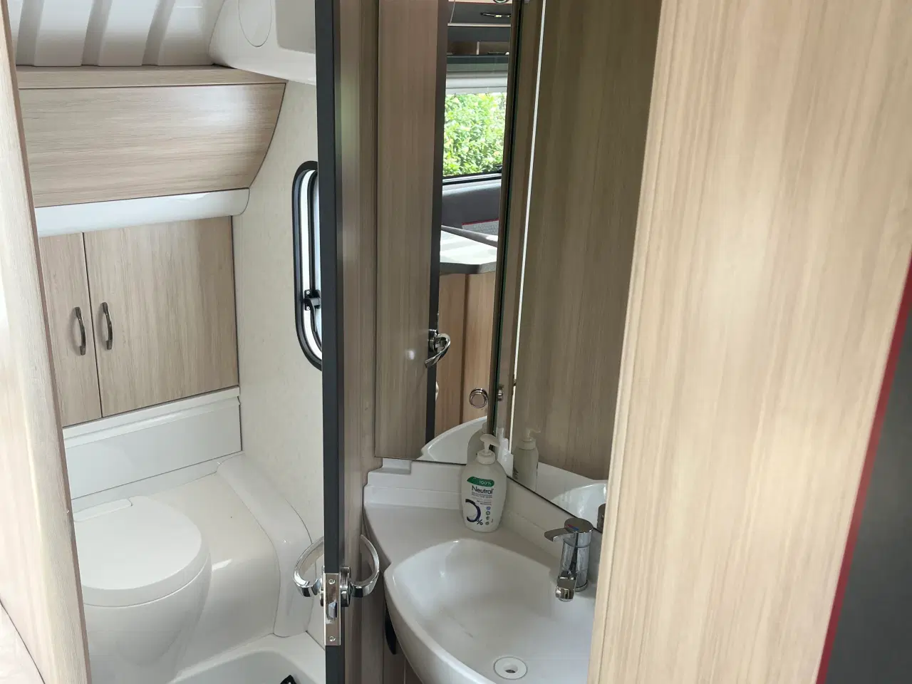 Billede 8 - Hobby 560 KMFE De luxe edition