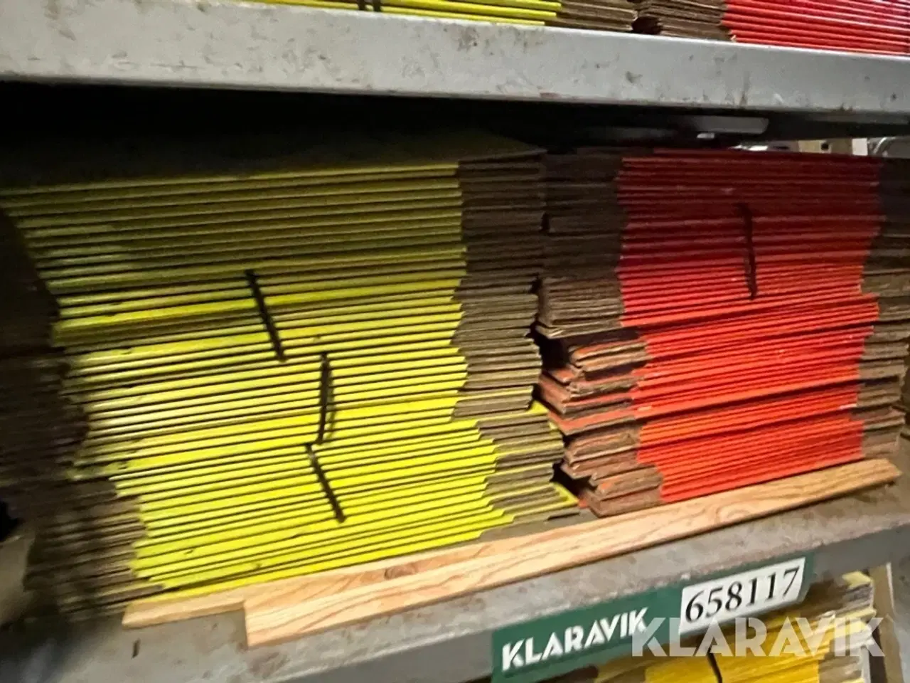 Billede 3 - Reol system med pakke papkasser.