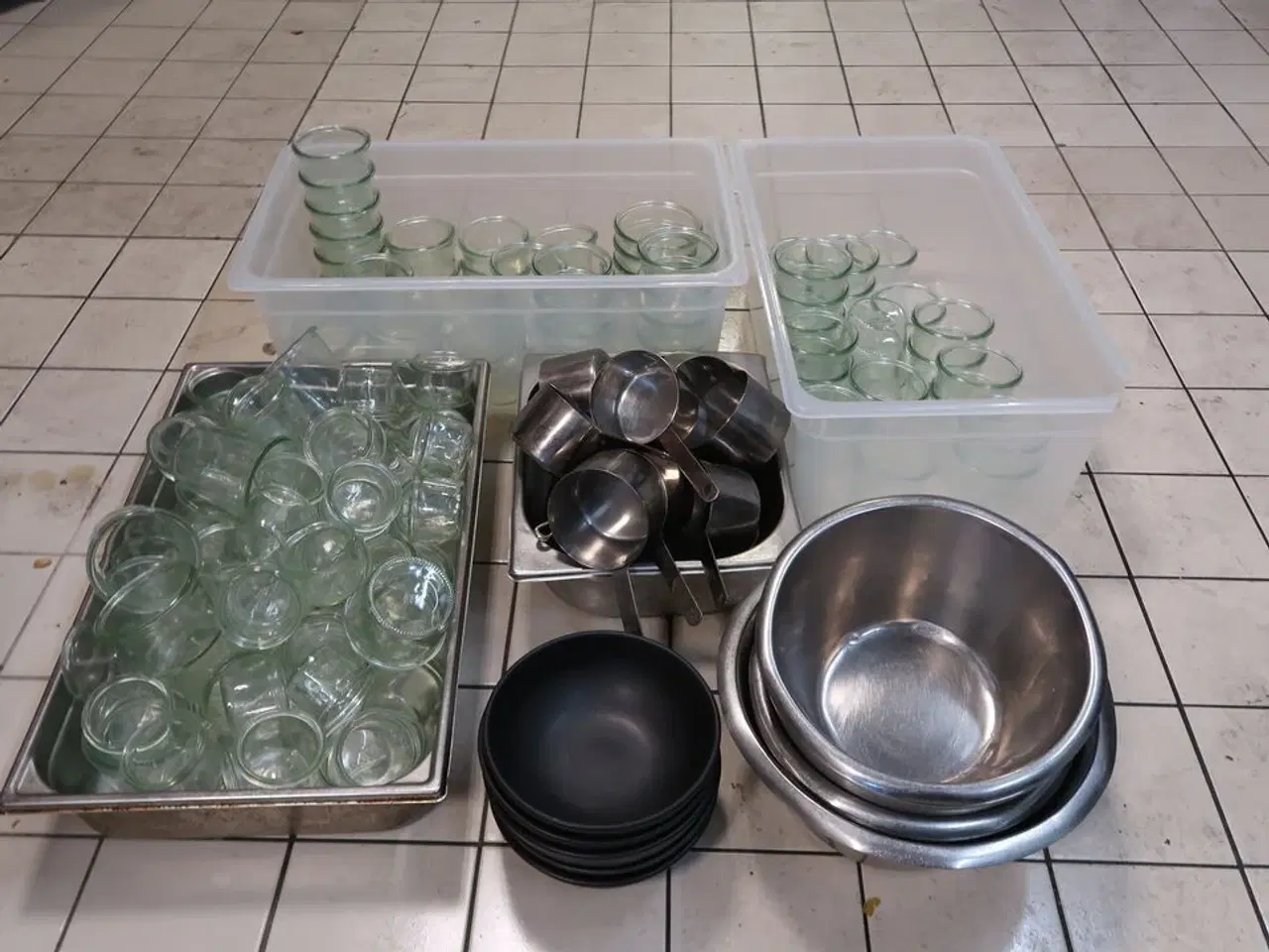 Billede 1 - Parti køkkenservice