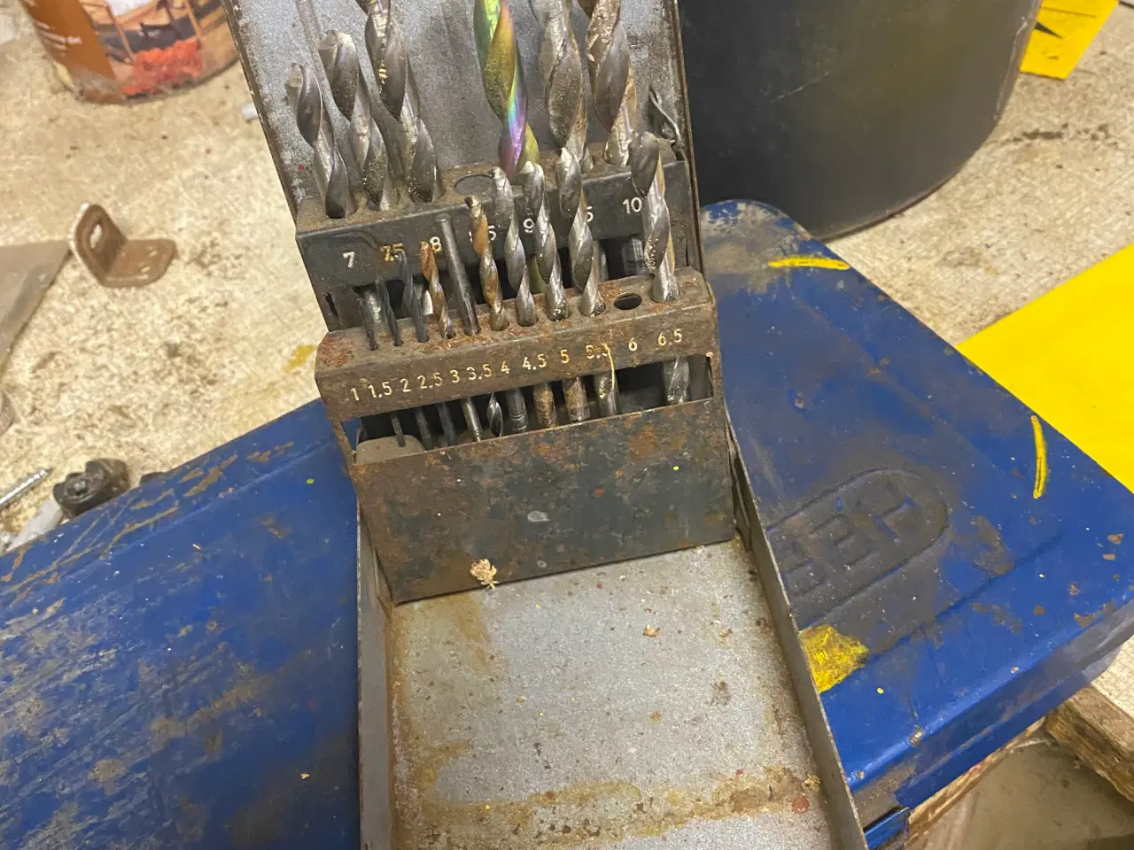 Billede 2 - Diverse bor