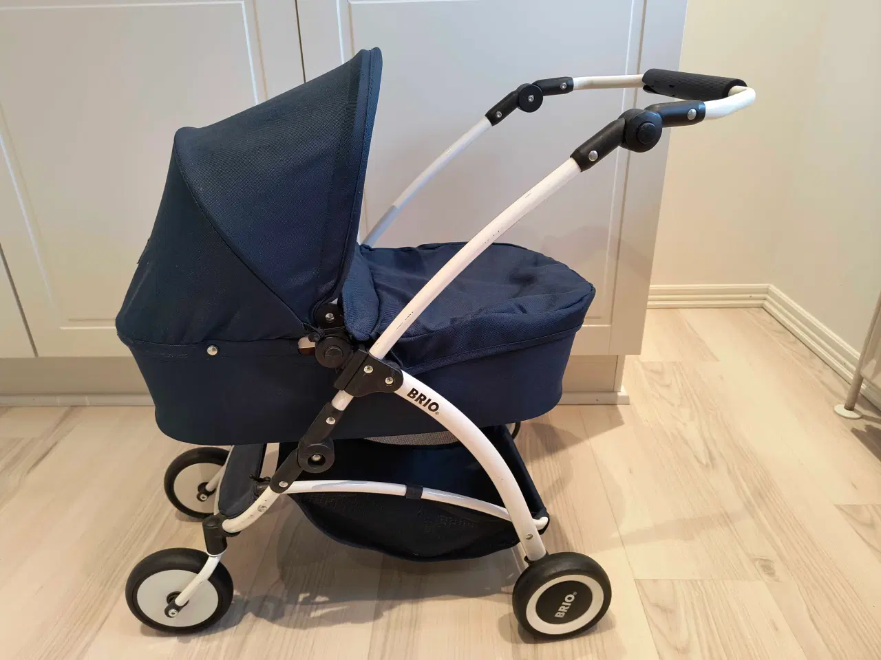 Billede 1 - BRIO dukkevogn 