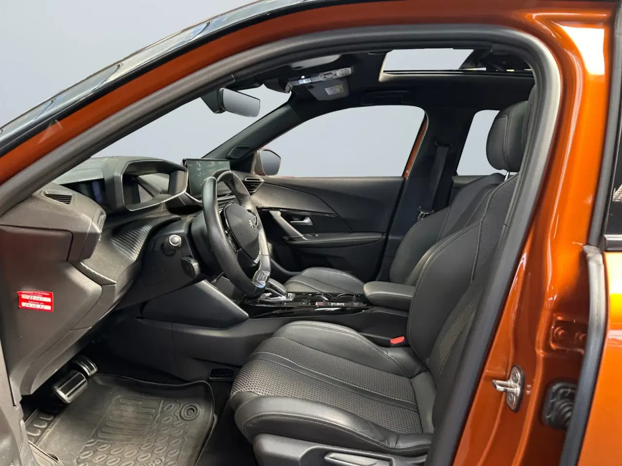 Billede 10 - Peugeot e-2008 50 GT Sky