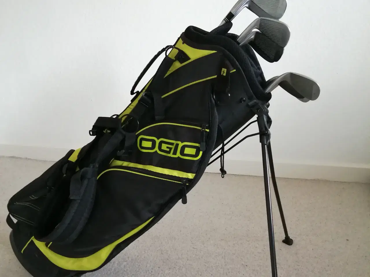 Billede 1 - Golfbag (bærebag) OGIO + 10 golfkøller 
