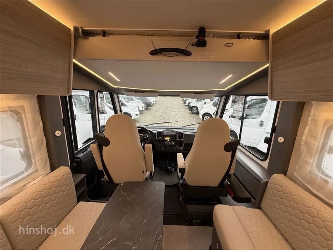 Billede 22 - 2026 - Etrusco I 7400 SBC Scandic Edition Etrusco by Hymer er Italiensk Elegance og Komfort fra Hinshøj Caravan