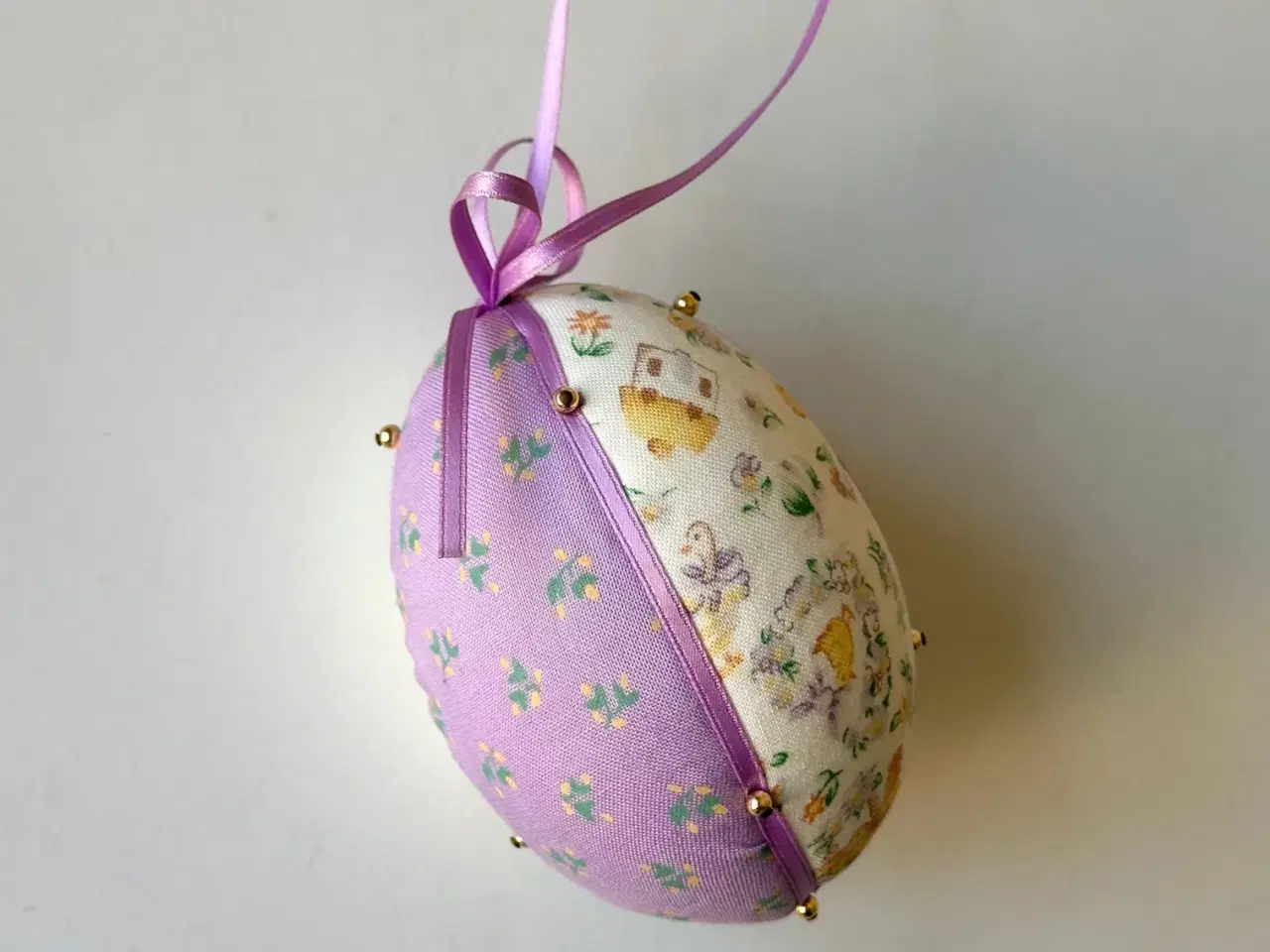 Billede 2 - Mellem påskeæg, lilla m små blomster