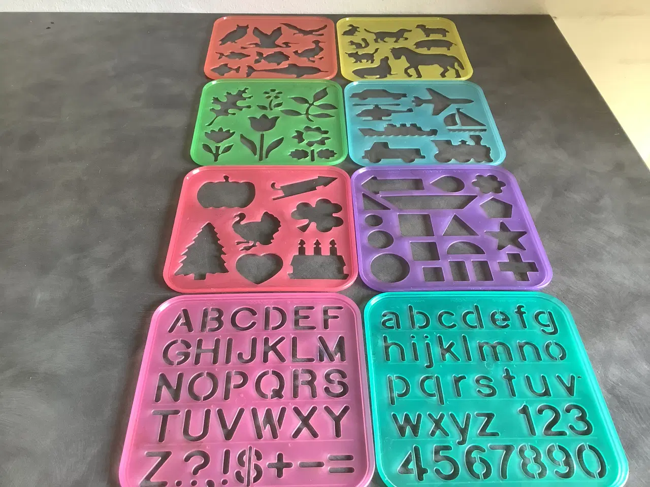 Billede 2 - Tupperware tegneskabeloner 8 stk