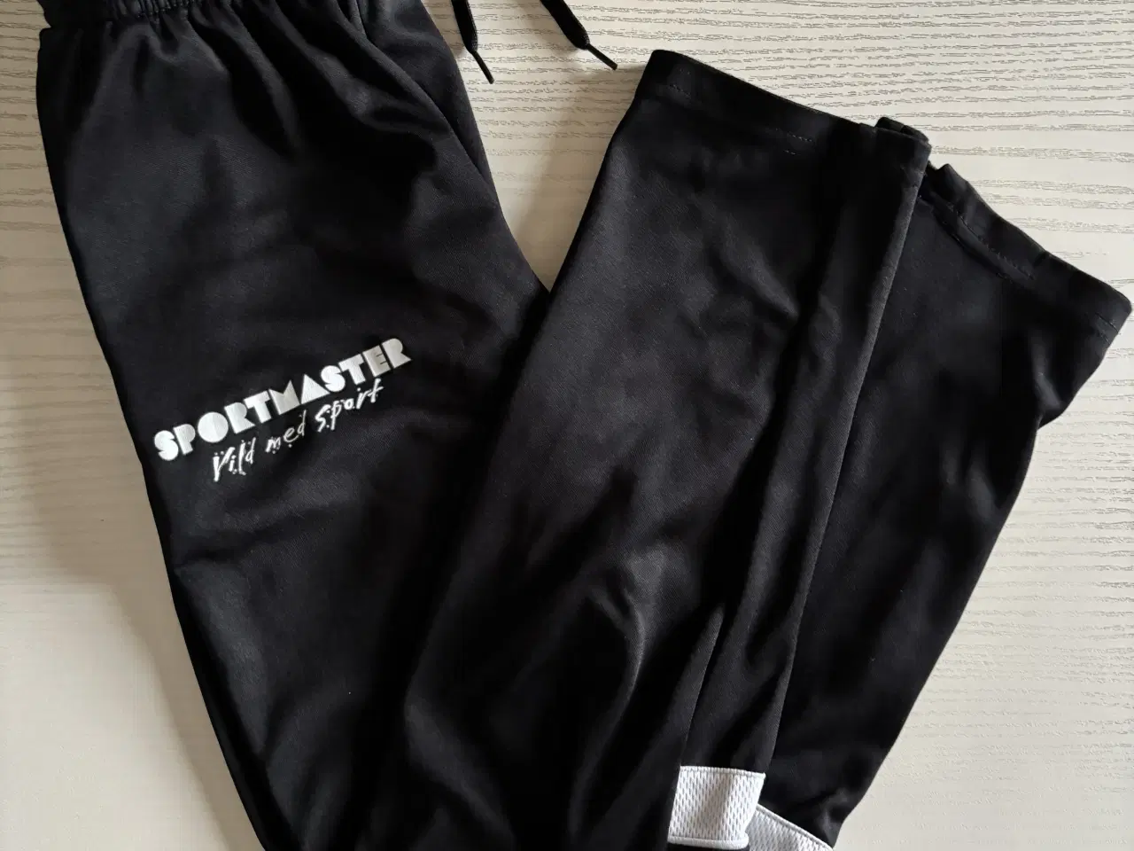 Billede 3 - Træningsdragt Nike str. 137-147