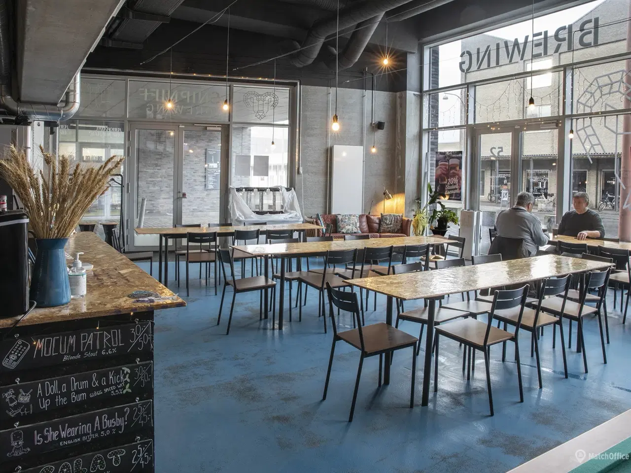 Billede 5 - Centralt beliggende butikslejemål  ved Trekroner Station