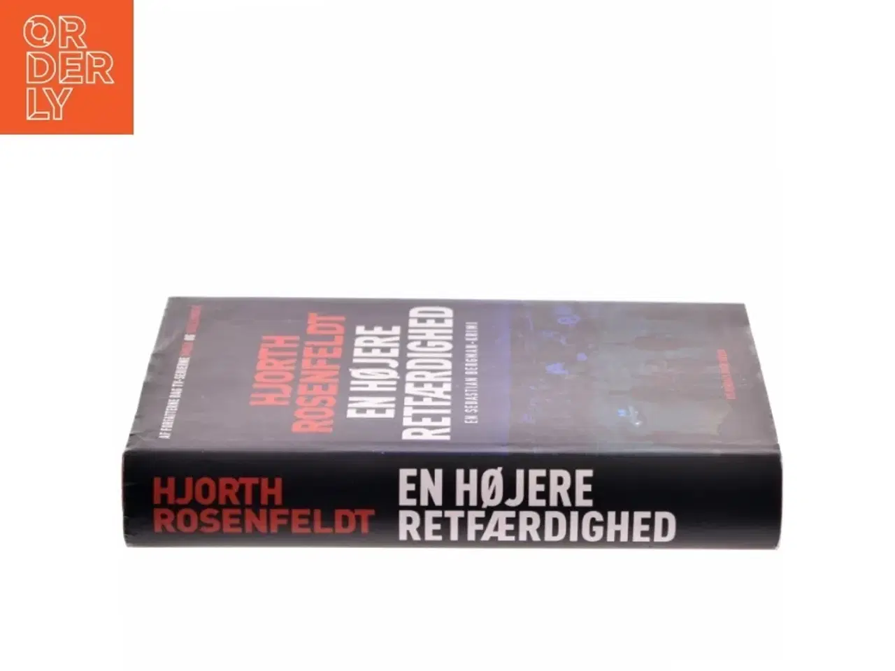 Billede 2 - En højere retfærdighed : kriminalroman af Michael Hjorth (f. 1963-05-13) (Bog)