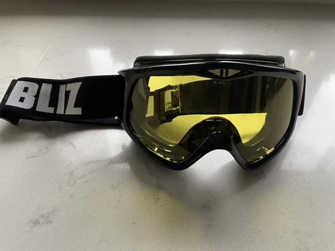 Billede 1 - Børneskibriller,2 par m. anti-fog behandling 