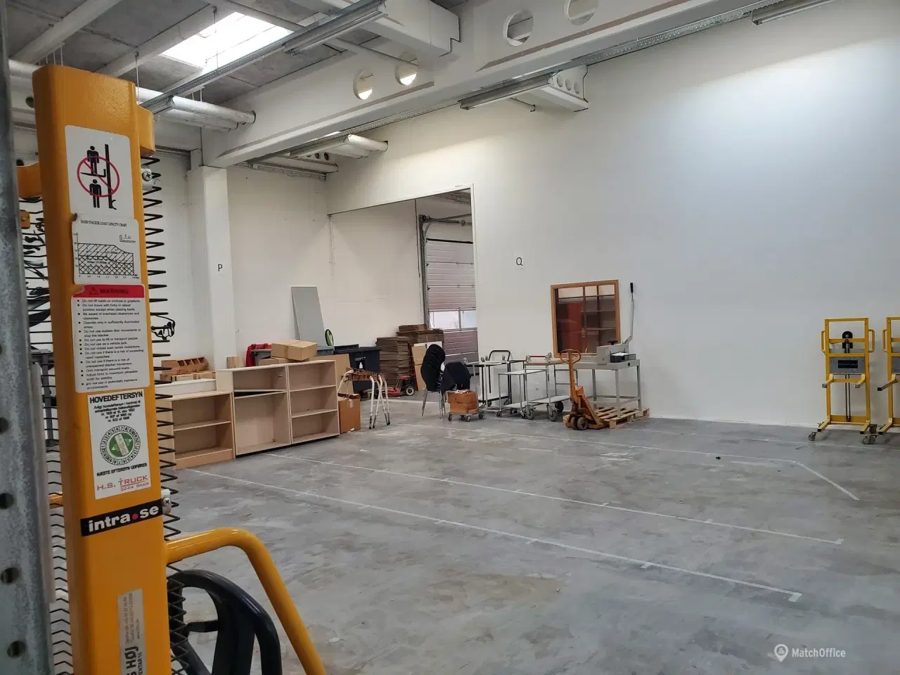 Billede 23 - Centralt beliggende højloftet lager i Køge tæt ved motorvejsafkørsel 32