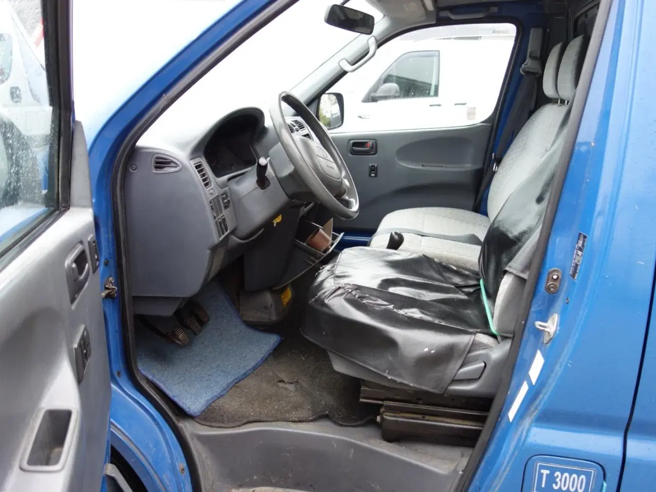 Billede 5 - Toyota HiAce 2,5 D-4D 102 Komfort lang 4x4