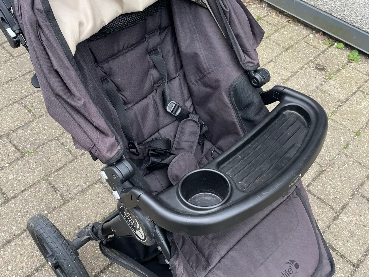 Billede 4 - Løbevogn  city elite  ,god i standen,