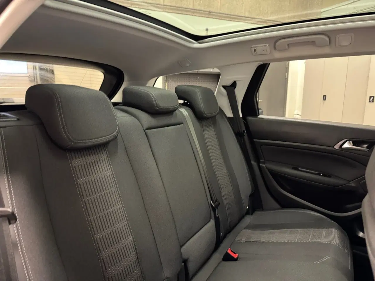 Billede 14 - Peugeot 308 1,6 BlueHDi 120 Allure Sky SW