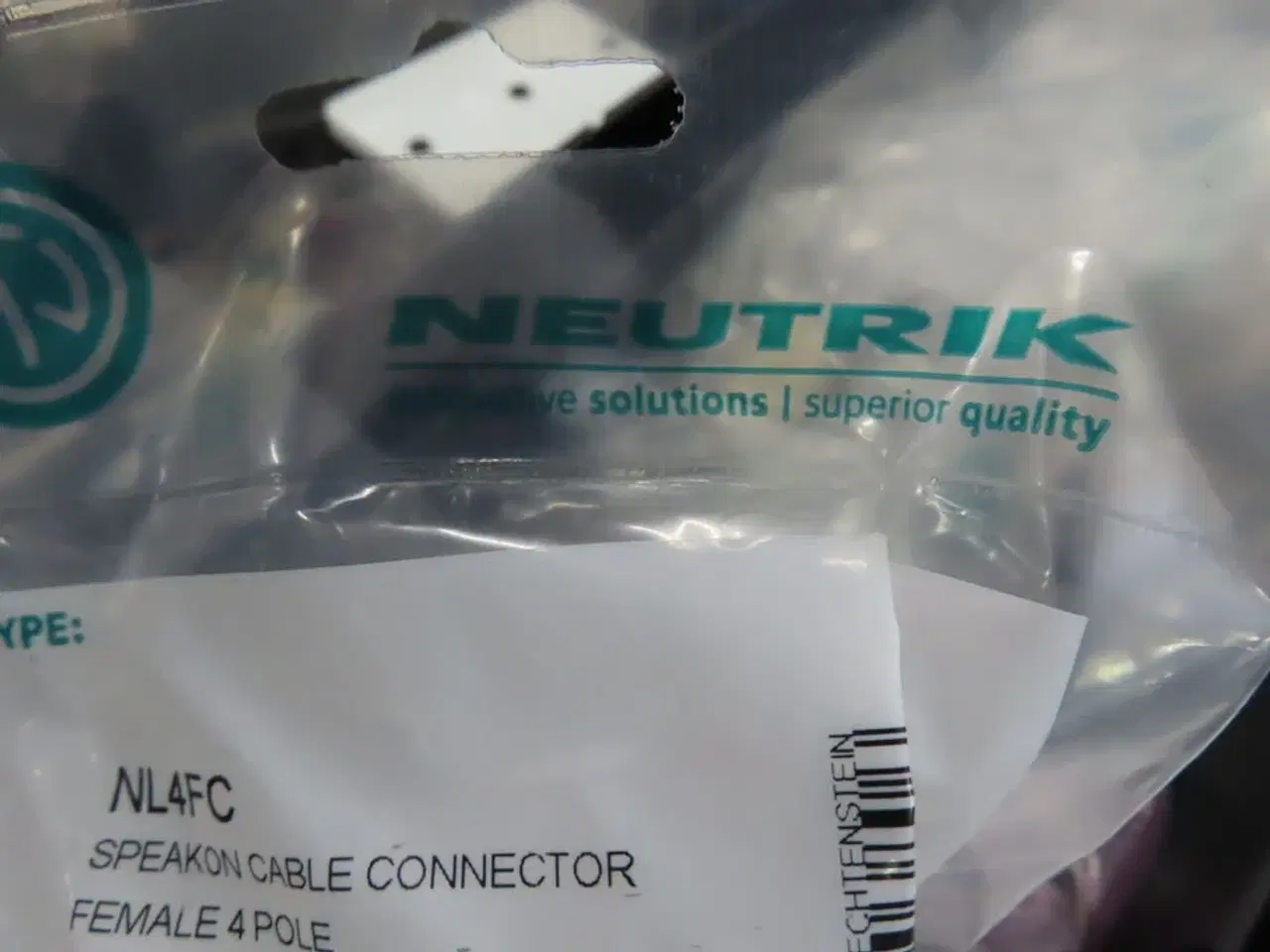 Billede 8 - Palle med rester fra TC ELECTRONIC