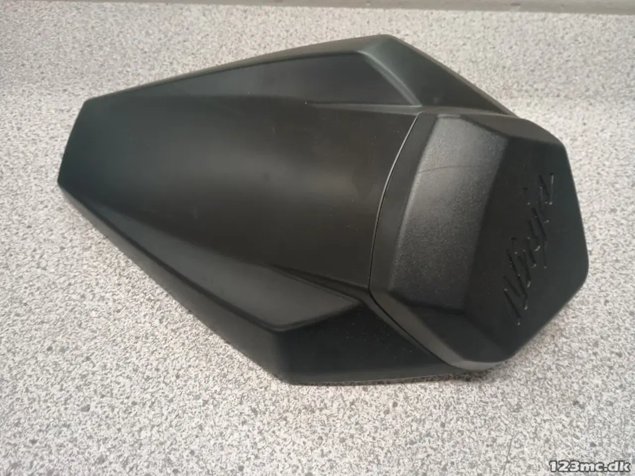 Billede 2 - Sædeskal, Kawasaki ZX6R, matsort, uoriginal