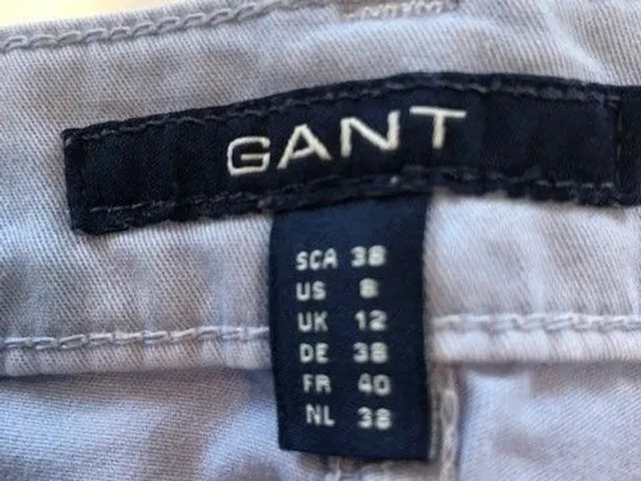 Billede 3 - GANT nederdel