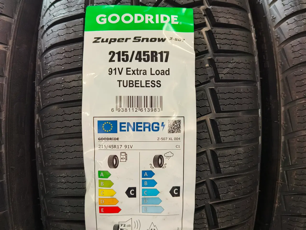 Billede 1 - Vinterdæk 215/45R17 goodride