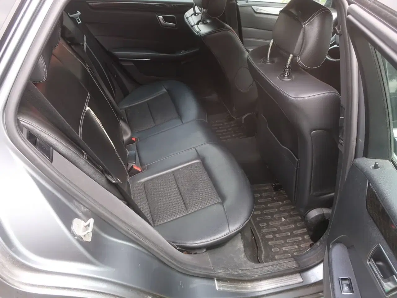 Billede 33 - Personbil MERCEDES E220 Bluetec diesel (momsfri)