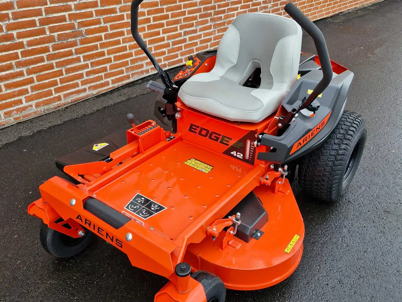 Billede 1 - Ariens EDGE Zero-turn 