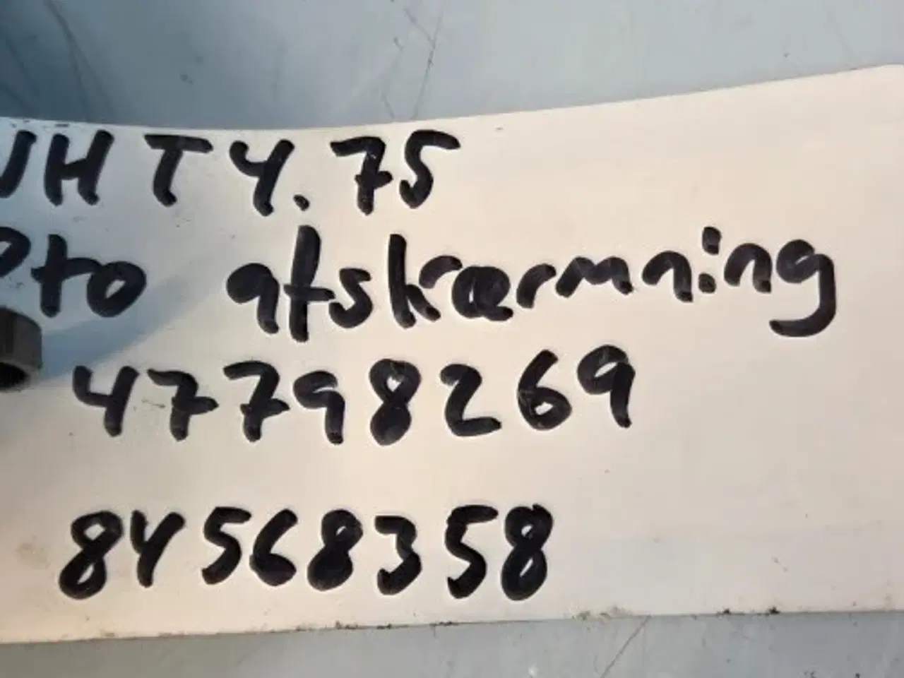 Billede 17 - New Holland T4.75 Pto Afskærmning 47798269