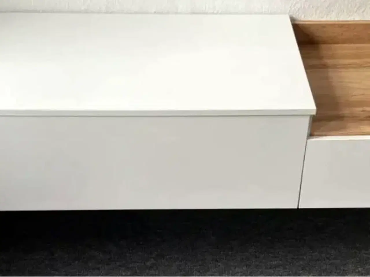 Billede 2 - Tv-bord
