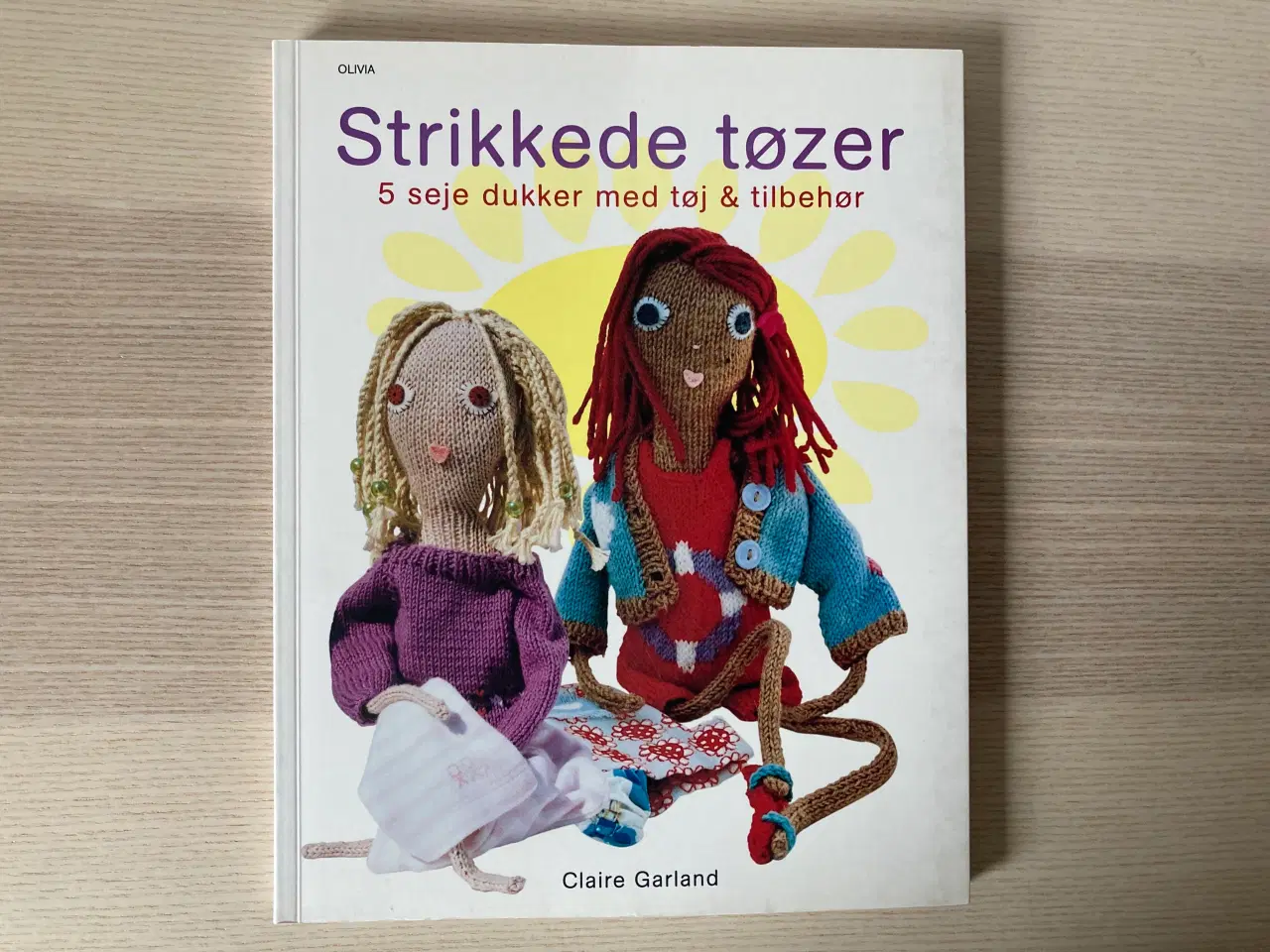 Billede 1 - Strikkede tøzer - Claire Garland