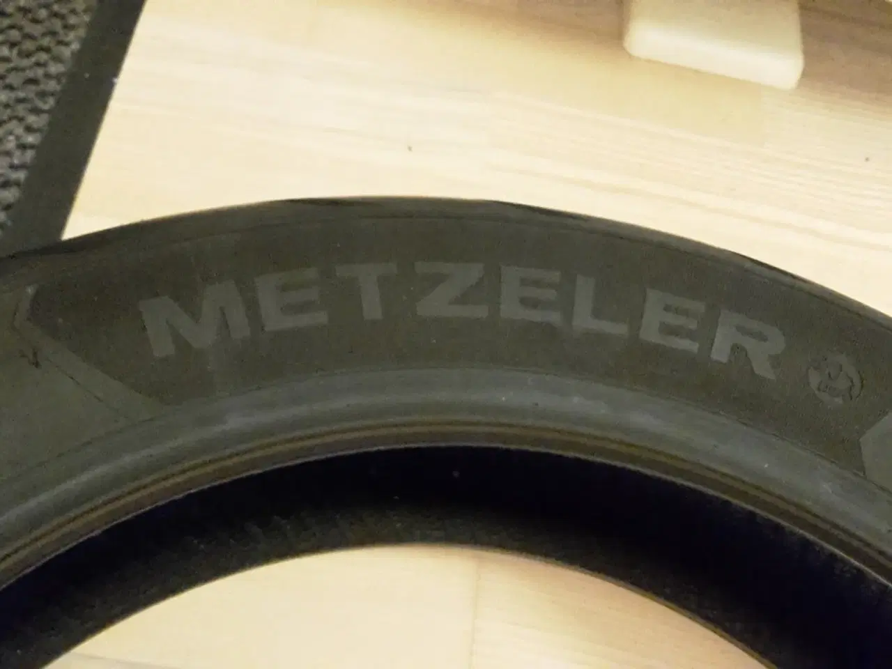 Billede 3 - Metzeler Bagdæk 150/70-R17 med 3mm mønster