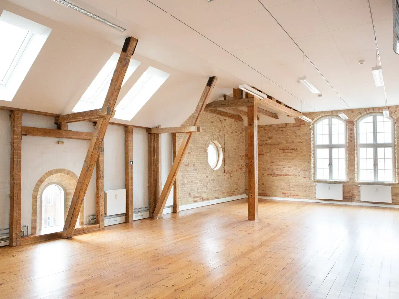 Billede 9 - Fleksible kvadratmeter i tidligere ikonisk byskole